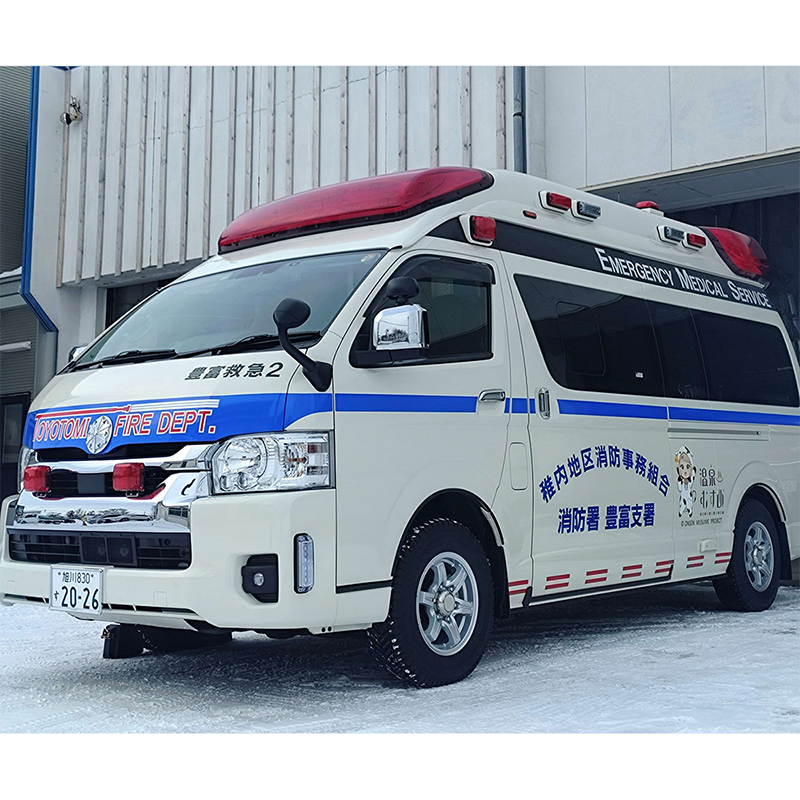 ラッピング救急車